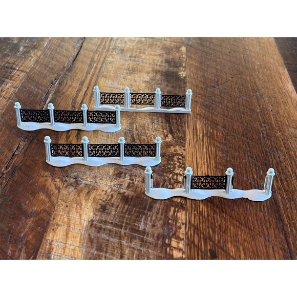 Village Wrought Iron Fence Set  4 Pieces Enameled Metal Miniature Garden Decor R - Picture 1 of 5